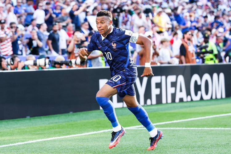 马特塔、于帕:姆巴佩专注世界杯 盼巴拉圭议员承担后果 马特塔、于帕:姆巴佩专注世界杯 盼巴拉圭议员承担后果